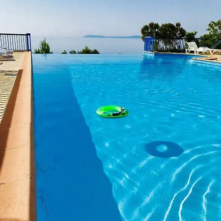 Mazet « Domaine De La Pinede » Διαμέρισμα Le Lavandou