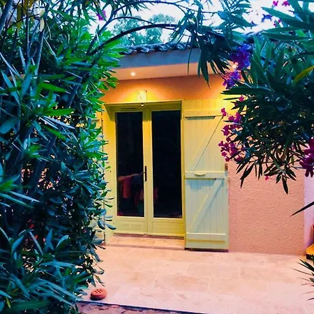 Διαμέρισμα Mazet « Domaine De La Pinede » *