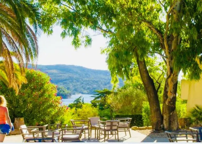 Lägenhet Mazet « Domaine De La Pinede » *