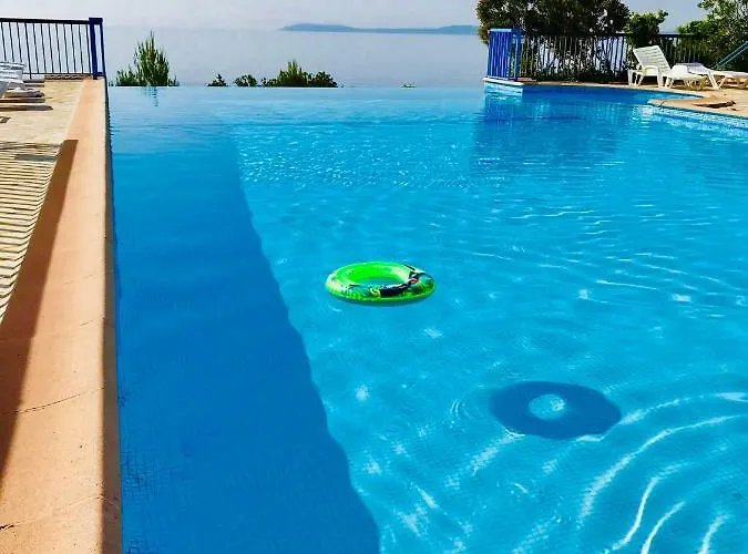 Mazet « Domaine De La Pinede » Lägenhet Le Lavandou